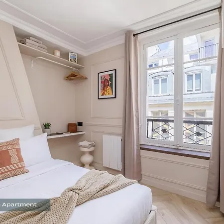 Poeticstay - Louvre Paris