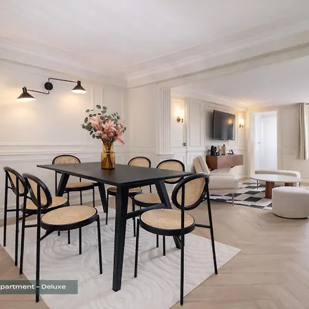 Poeticstay - Louvre *