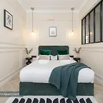 Poeticstay - Louvre Apartment Paris