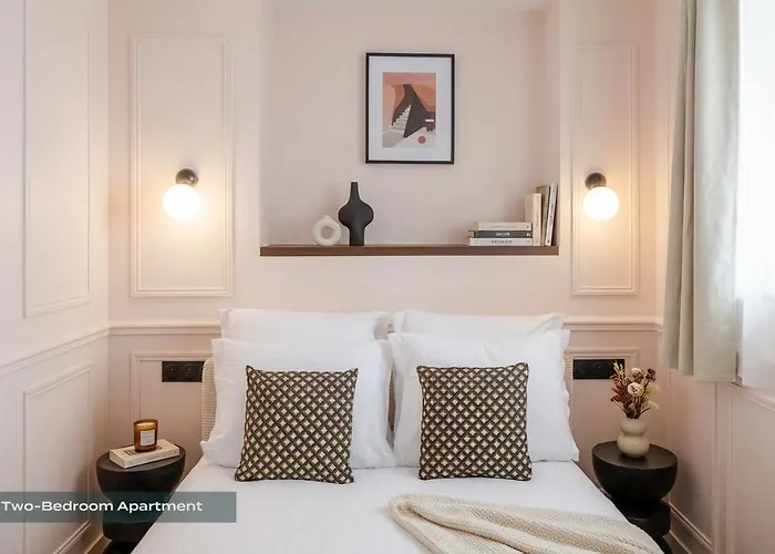 Poeticstay - Louvre *
