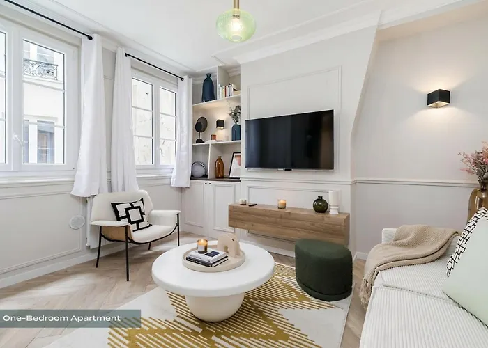 Poeticstay - Louvre Paris