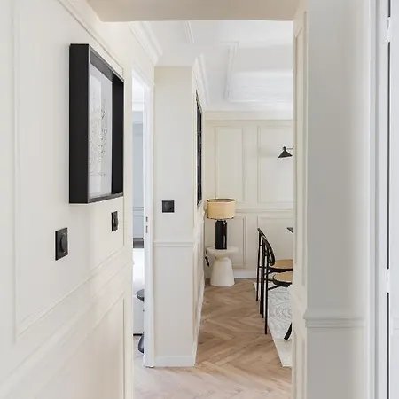 Poeticstay - Louvre 巴黎