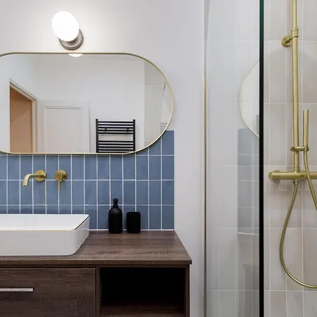 Poeticstay - Louvre *