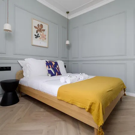 Poetic - Louvre Apartment Paris