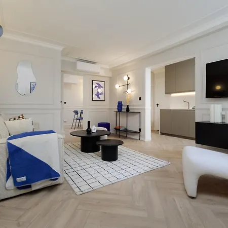 Apartment Poetic - Louvre Paris