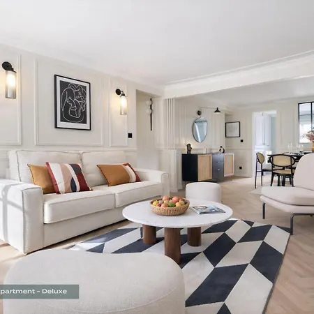 Poeticstay - Louvre Apartment Paris