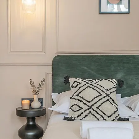 Poeticstay - Louvre Apartamento Paris