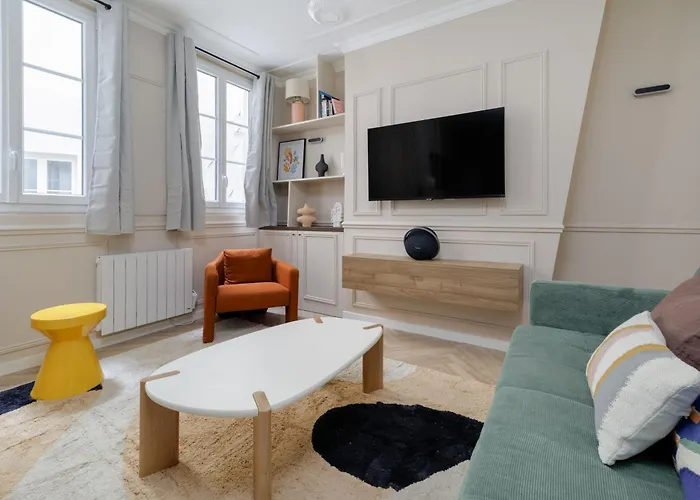 Poeticstay - Louvre Апартаменты *