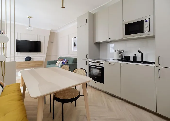 Poeticstay - Louvre Апартаменты