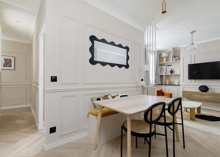 Апартаменты Poeticstay - Louvre *
