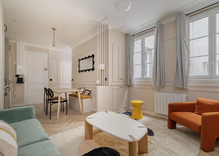Poeticstay - Louvre Апартаменты *