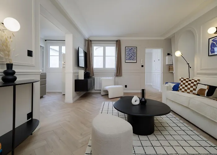 Апартаменты Poeticstay - Louvre