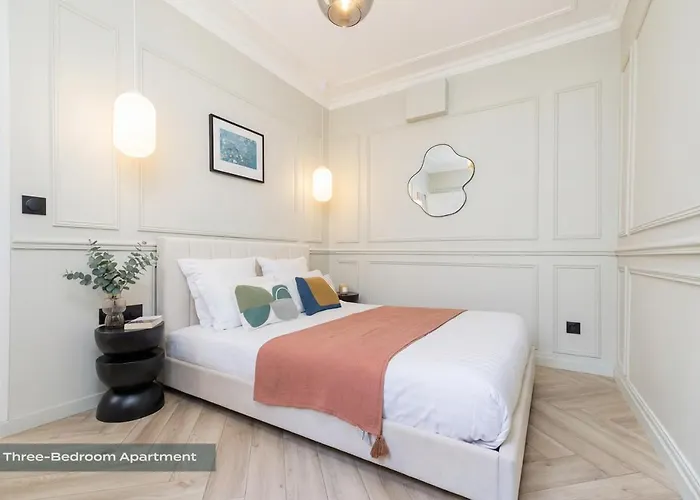 Poeticstay - Louvre Apartment Paris