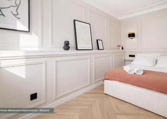 Poeticstay - Louvre Paris