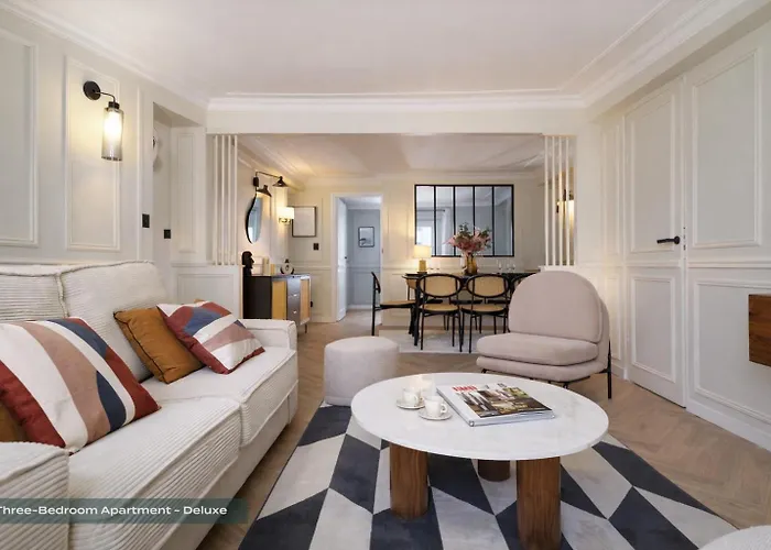 Poeticstay - Louvre Apartman *