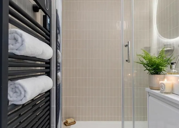 Poeticstay - Louvre *