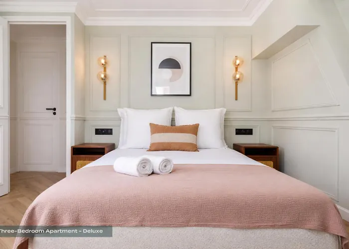 Poeticstay - Louvre Apartment Paris