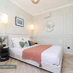 Poeticstay - Louvre شقة باريس