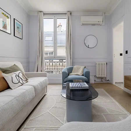 Poeticstay - Louvre Apartment