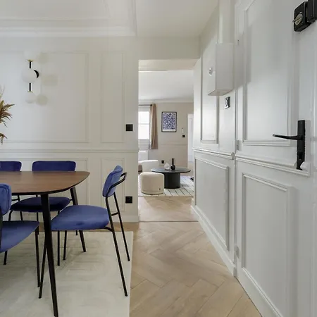 Poeticstay - Louvre